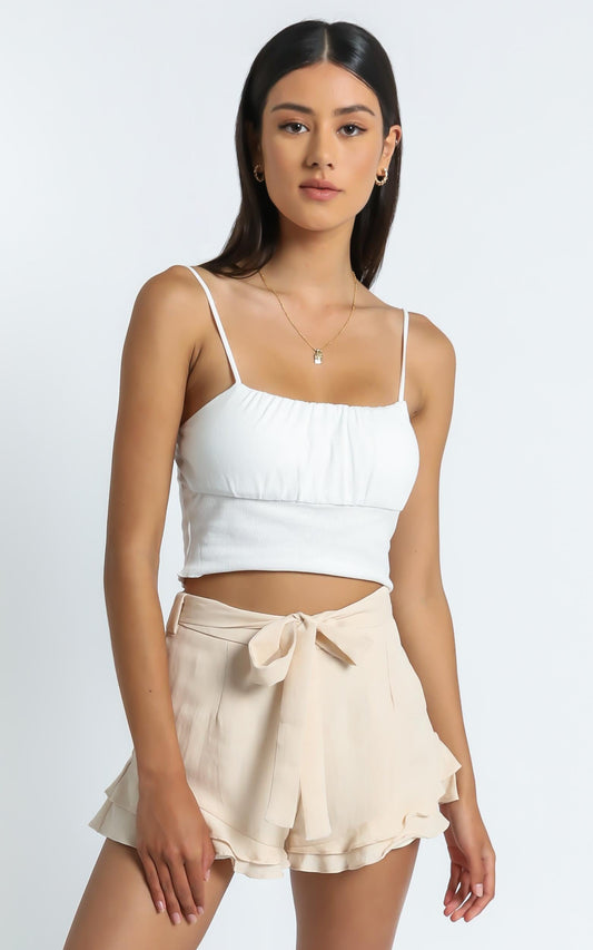 Pia Shorts in Beige