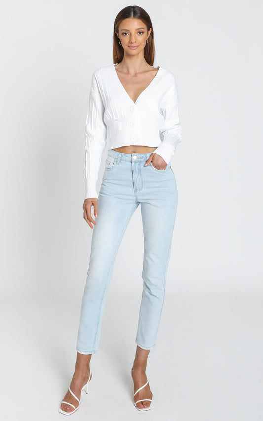Una Jean in Light Blue Wash