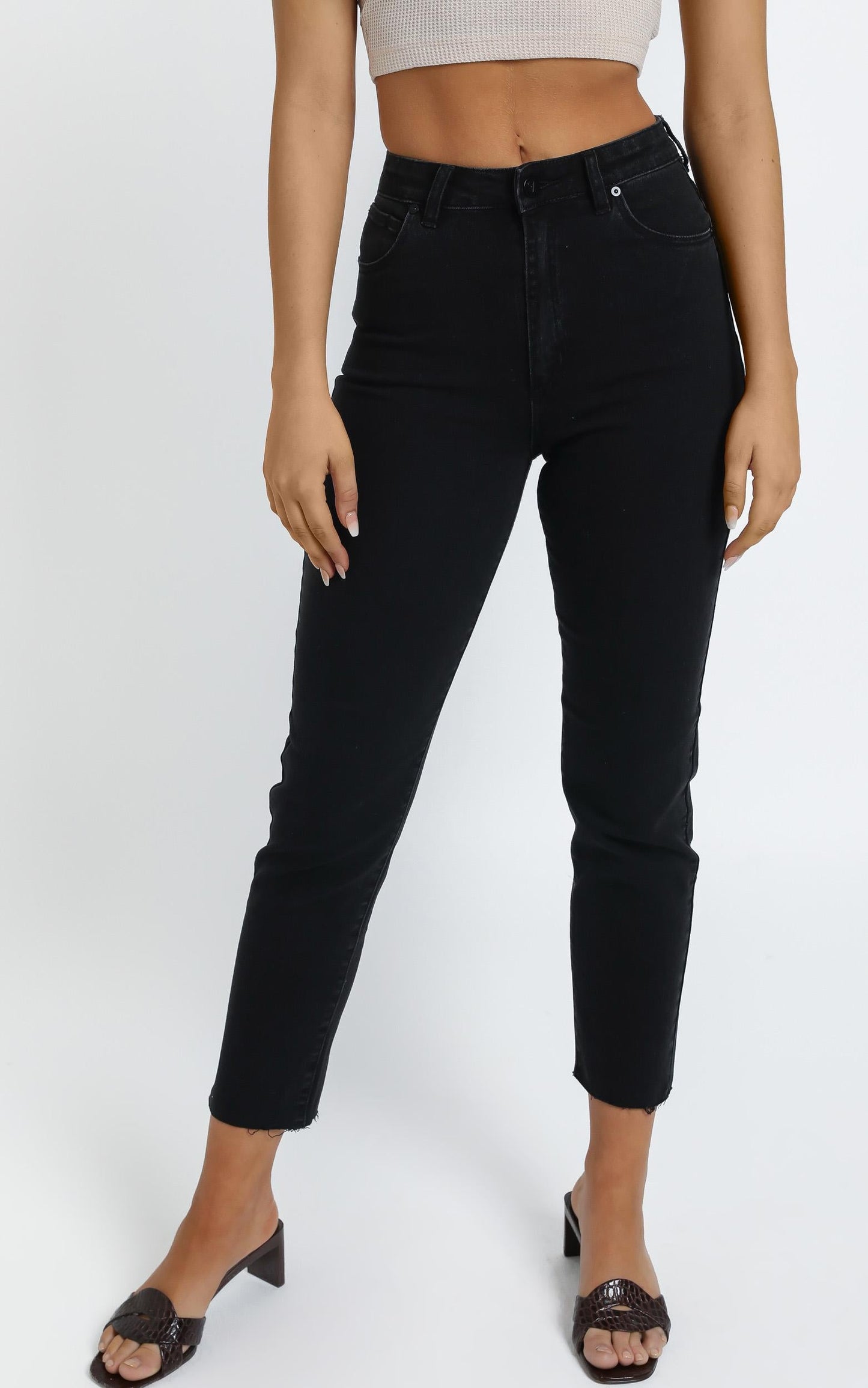 Abrand - A 94 High Slim Jean in 90210 Raw