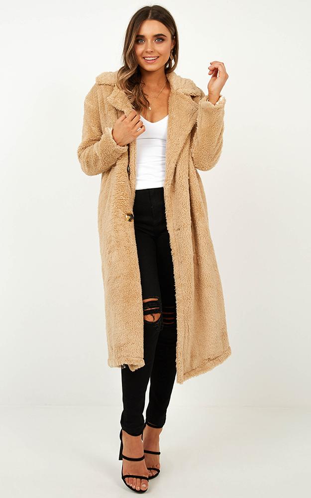 Bold Woman Coat In Cream