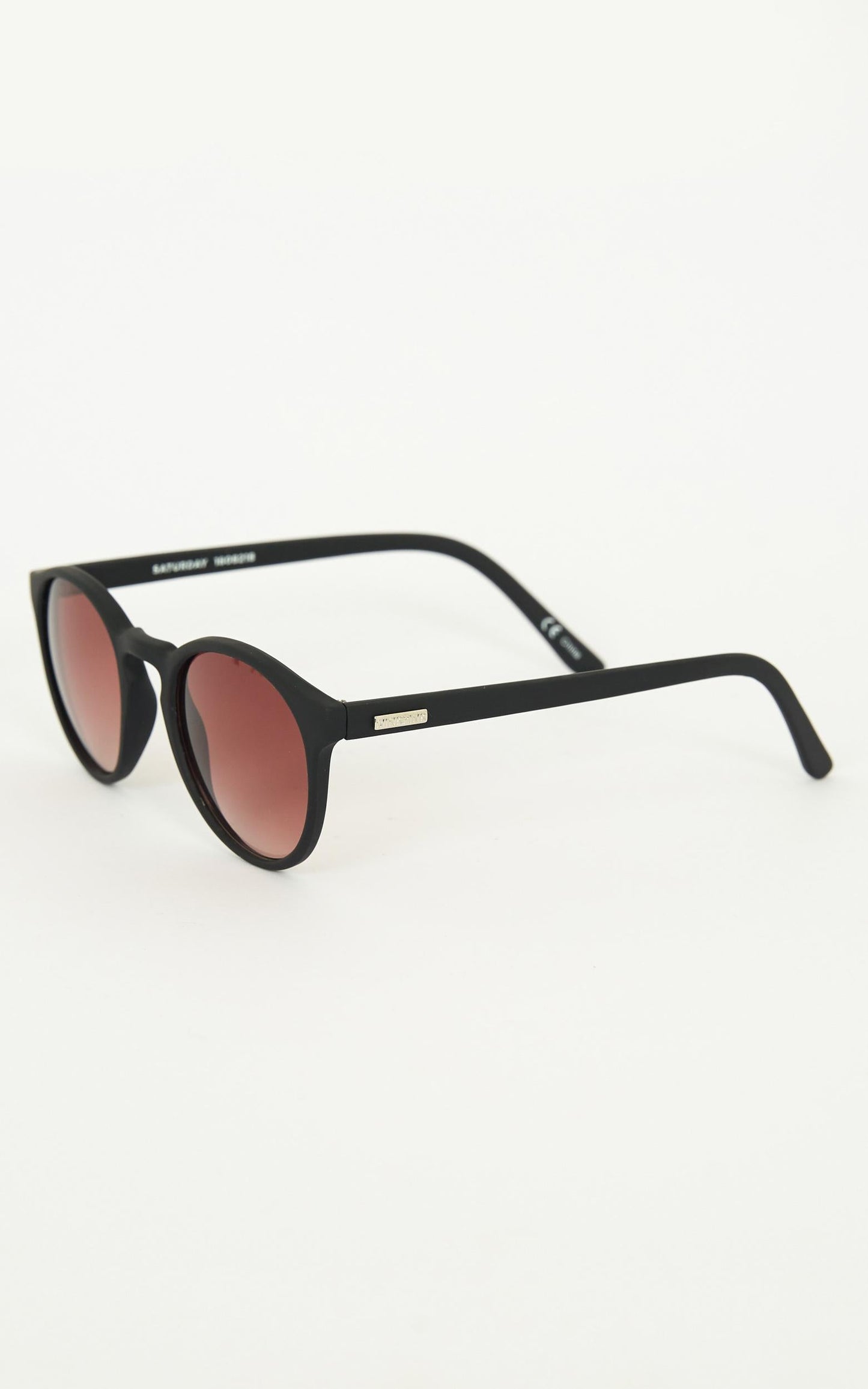 MinkPink - Saturday Sunglasses In Black Rubber
