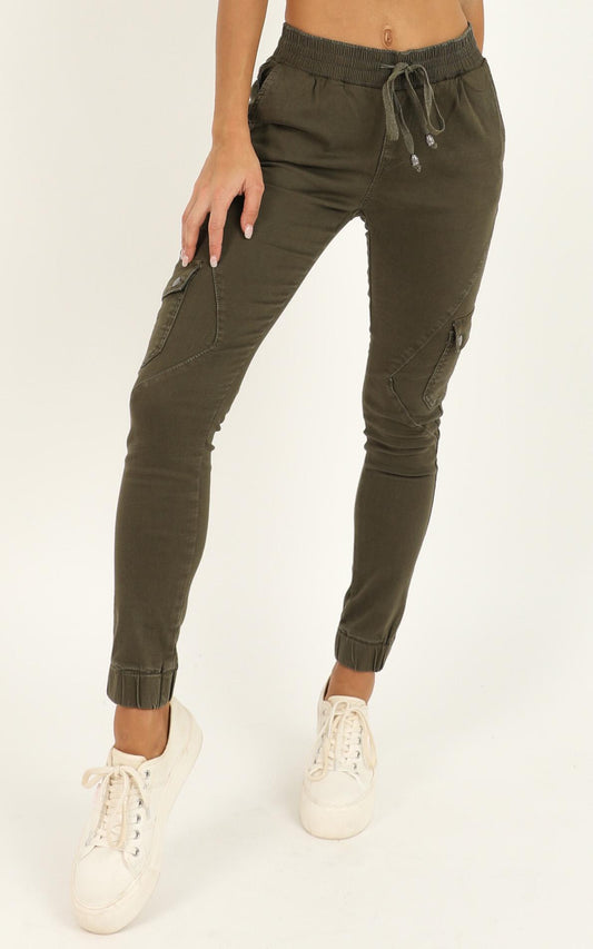Claire Jeans In Khaki Denim