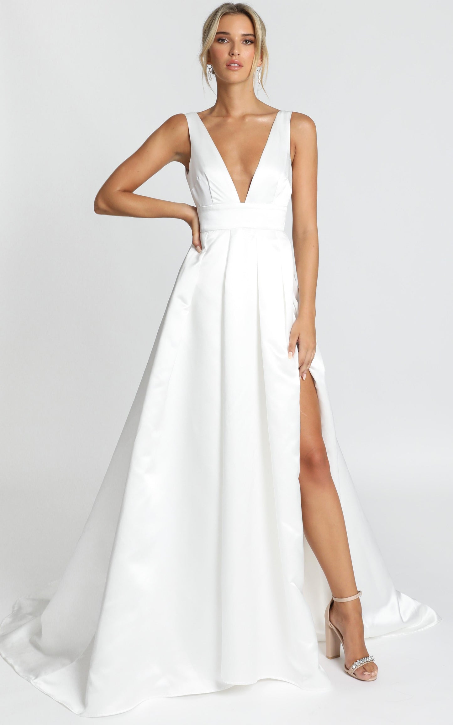 Eyes Of The Beholder Gown in White