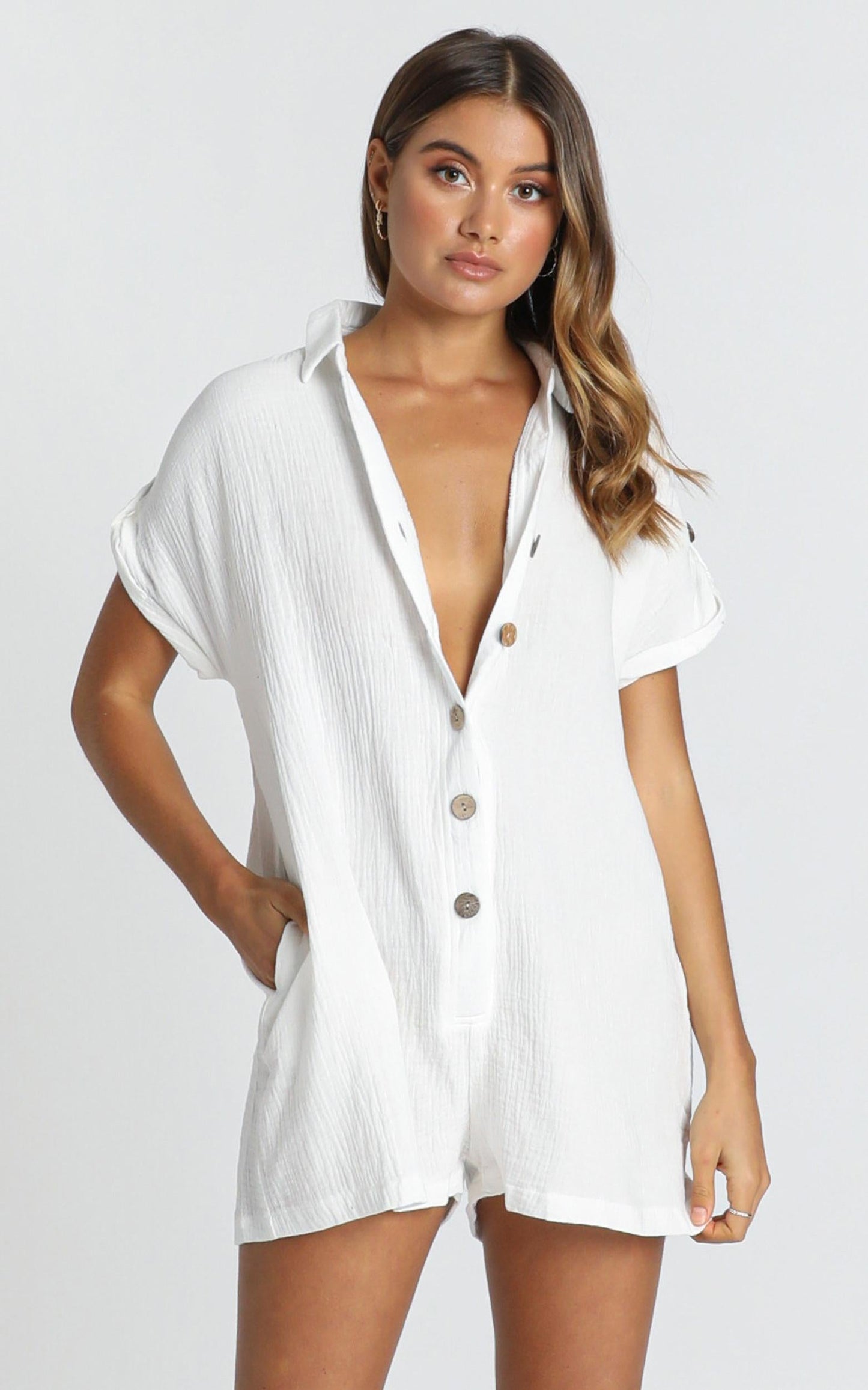 Reta Textured Playsuit In White