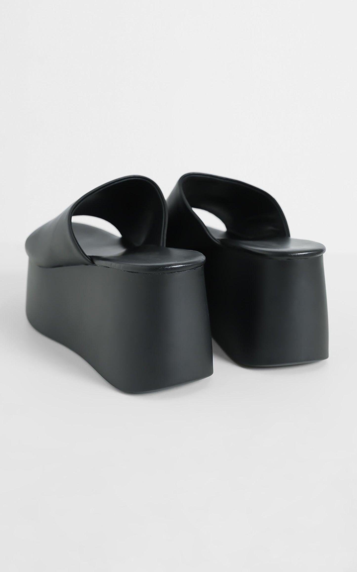 Tony Bianco - Tegan Sandals in Black
