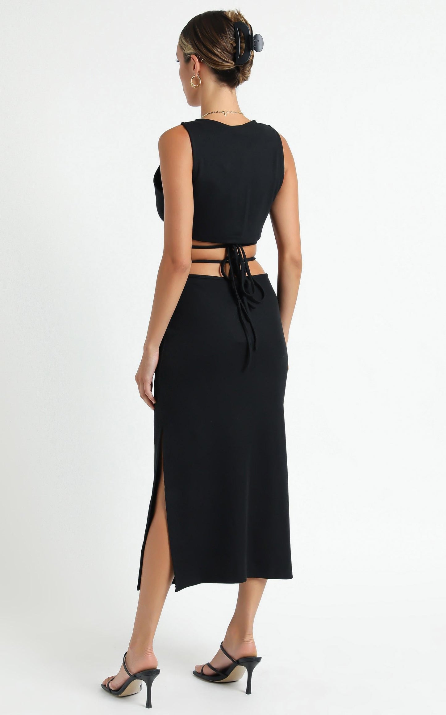 Twiin - Boa Wrap Top in Black