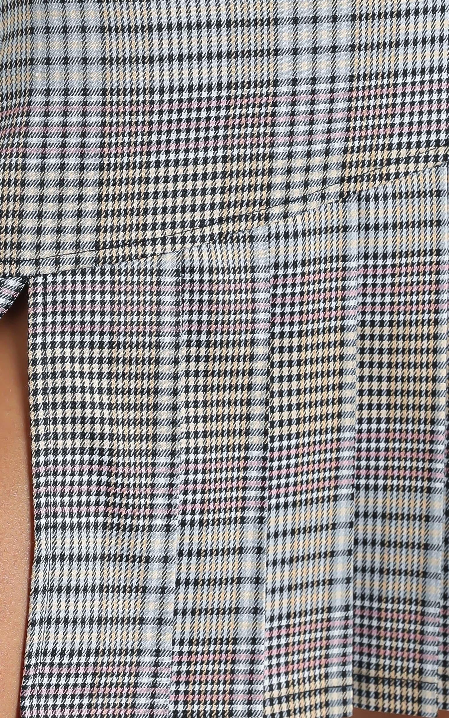 Twiin - Depict Mini Skirt in Multi