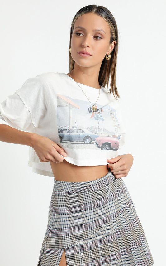 Twiin - No Vacancy Oversized Crop Tee in Multi