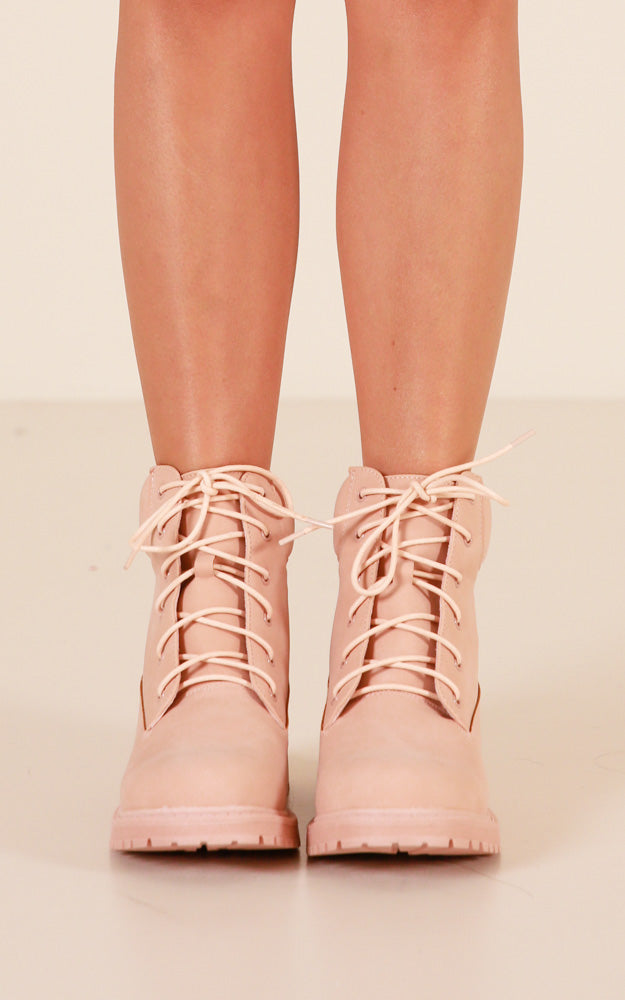 Verali - Stomper Boots In Dusty Pink