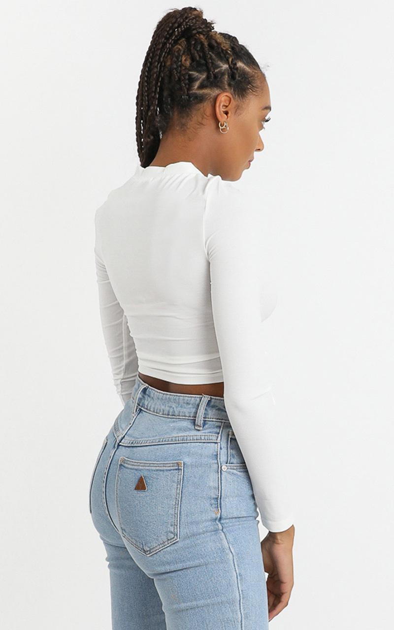 Dilan Top in White