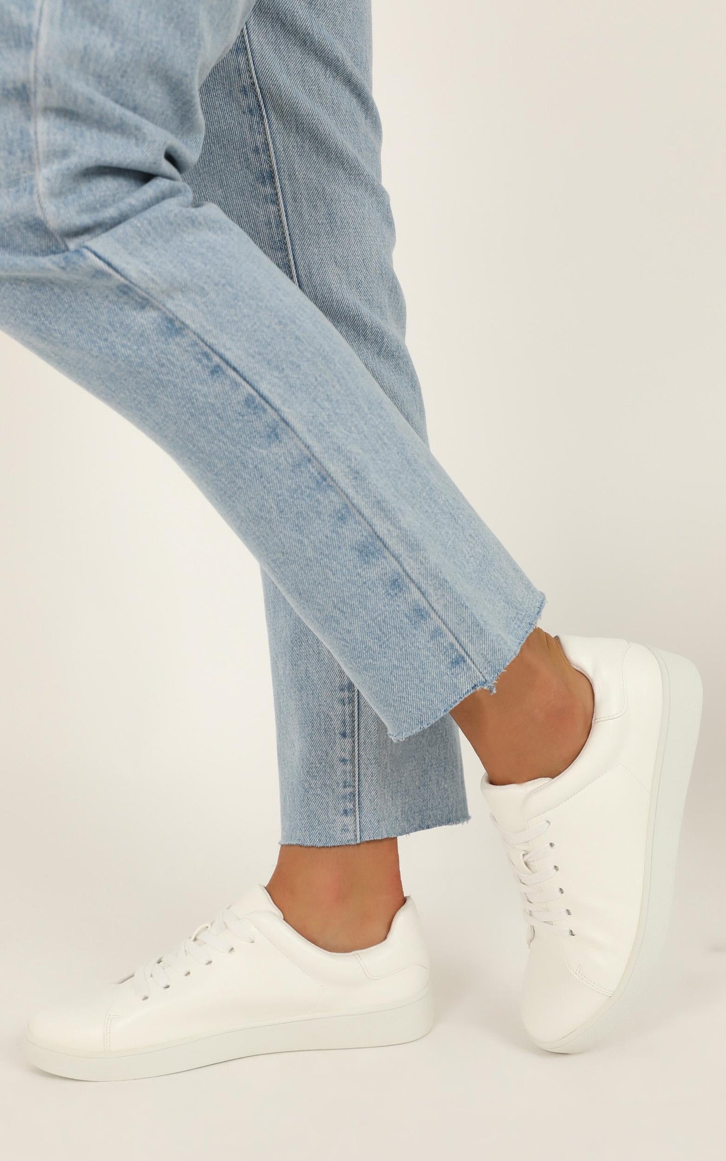 Verali - Retro Sneakers In White Canvas