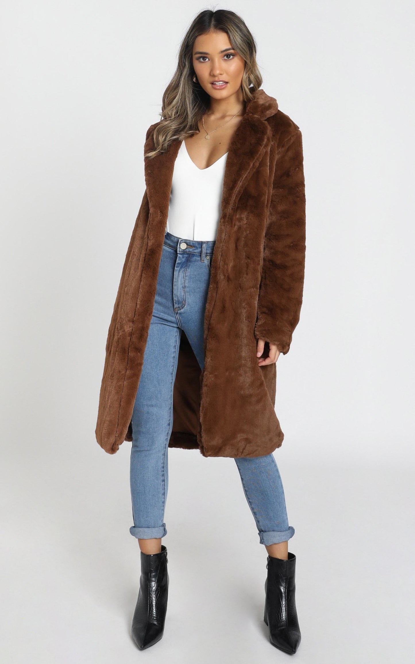 Warm And Cosy Coat In Chocolate