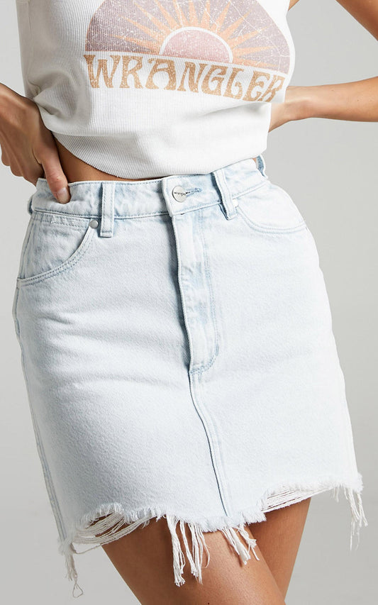 Wrangler - Repair Mini Denim Skirt in Whitewater