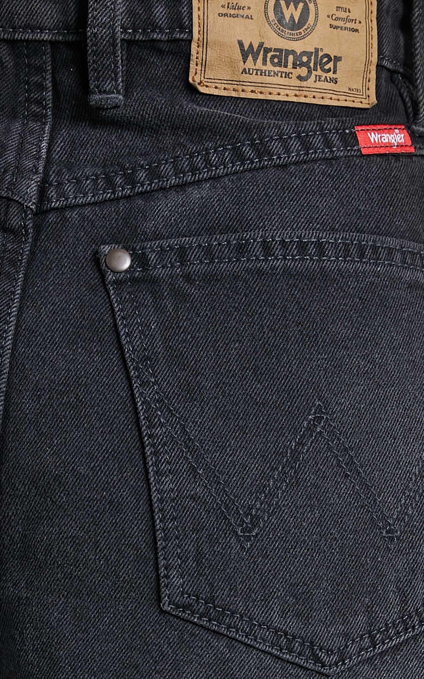Wrangler - Lita Denim Short in Moon Shadow