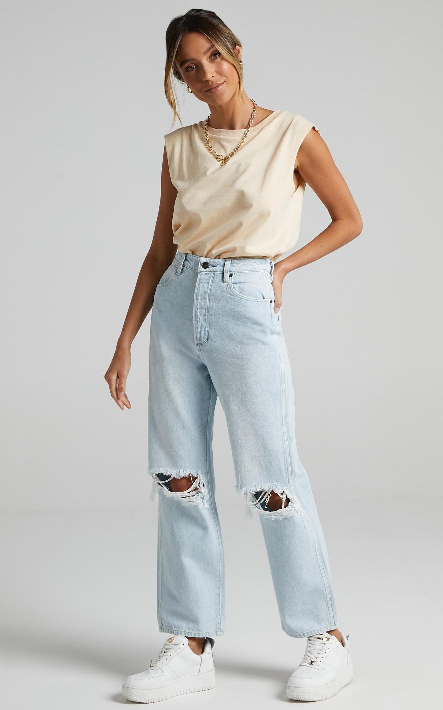 Wrangler - Lita Jean in Clairvoyant