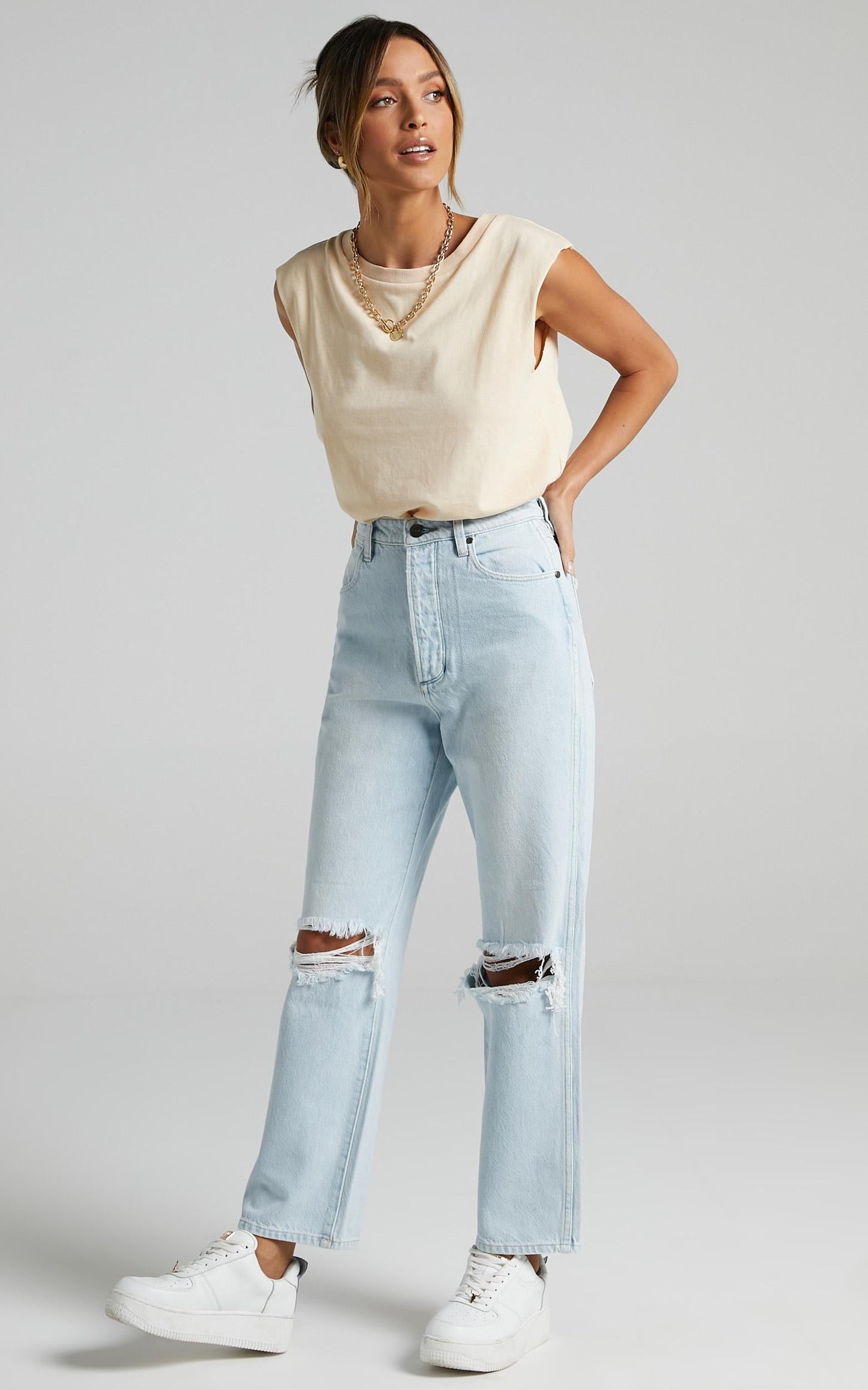 Wrangler - Lita Jean in Clairvoyant