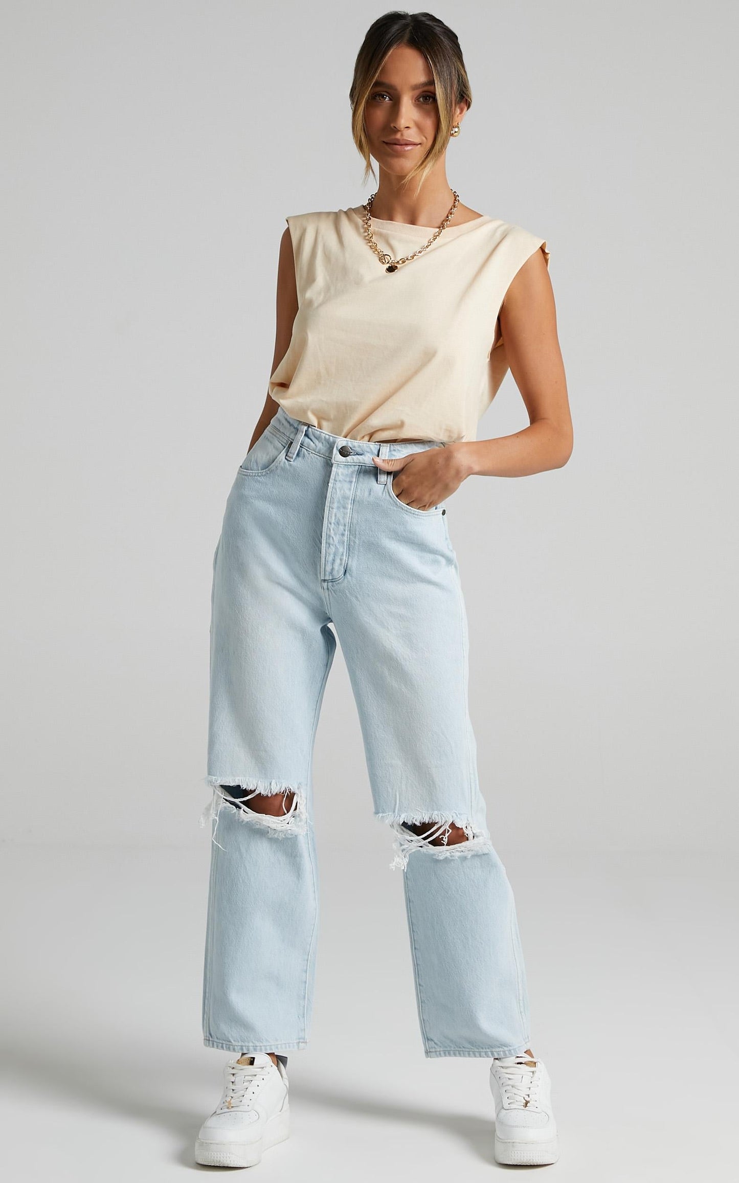 Wrangler - Lita Jean in Clairvoyant