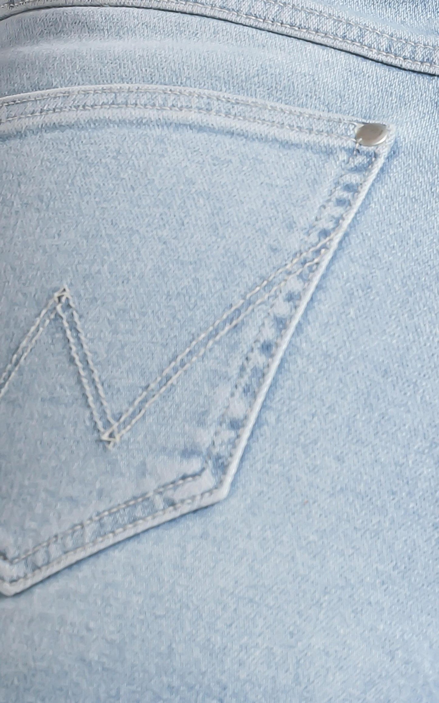 Wrangler - Pin Up Denim Short in Songbird