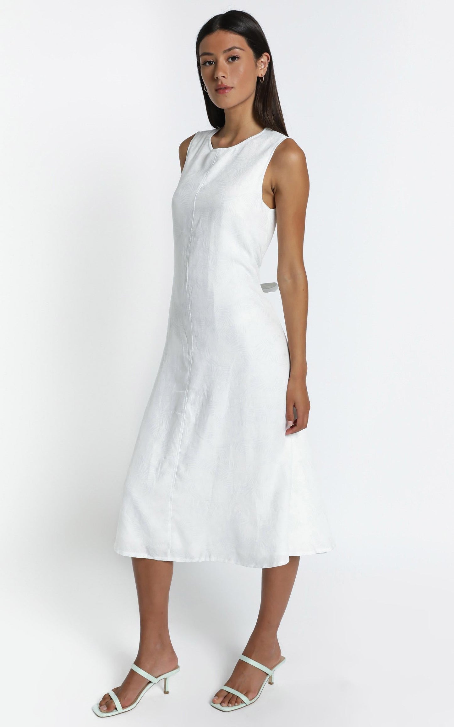 Yvie Dress in White Palm