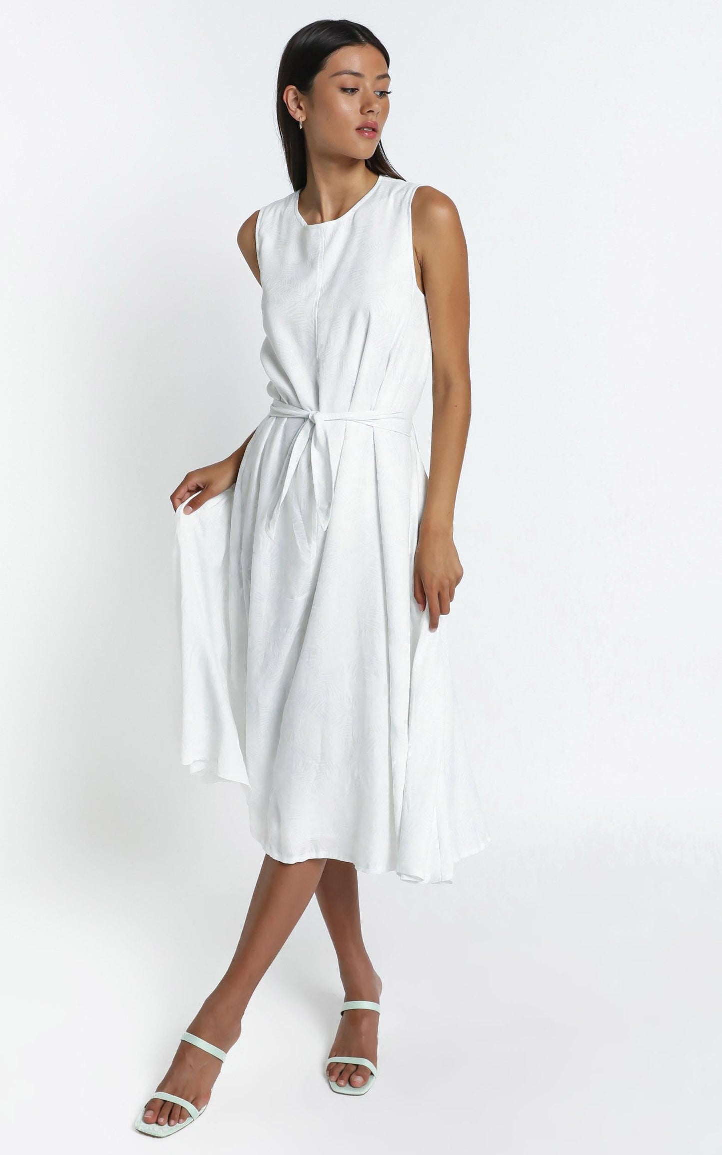 Yvie Dress in White Palm